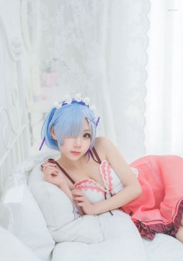 可疑的美容院在线观看