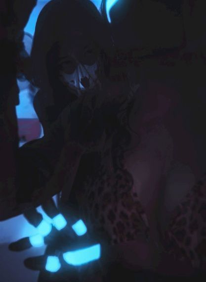 男生把美女狂出水视频