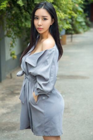 隔着超薄肉色丝袜进入97