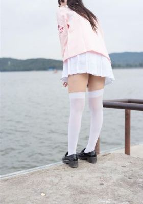 彩虹月亮