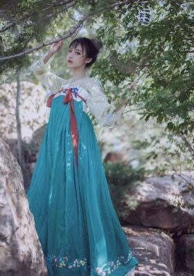 用我的手指搅乱吧在线观看