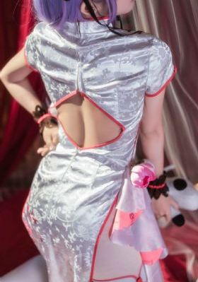 新婚侵犯挣扎呻吟求饶小说